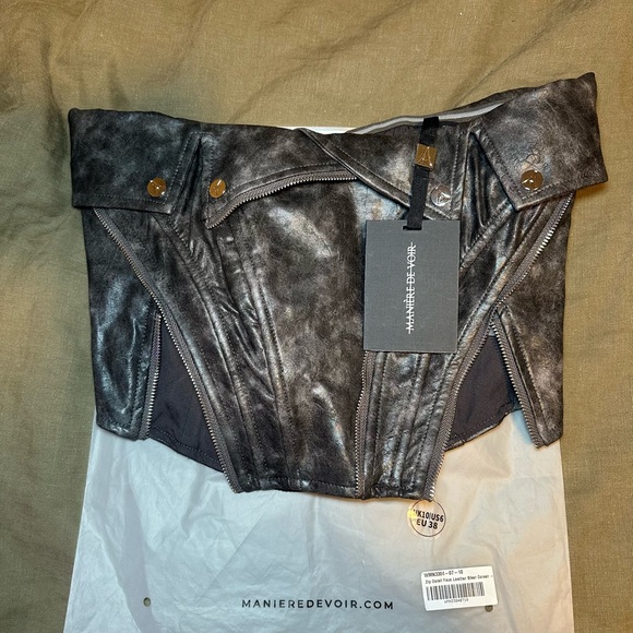 Manière De Voir Vintage Vegan Leather Biker Corset
Size US 6/ UK 10 NWT - Picture 5 of 5